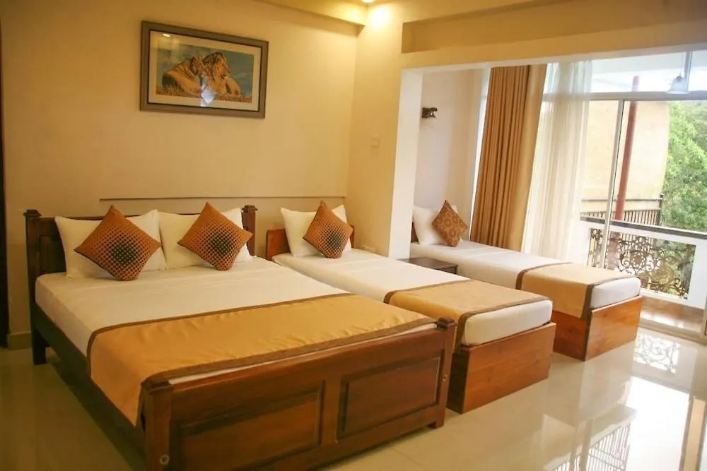 Oyo Kings Hotel Katunayake